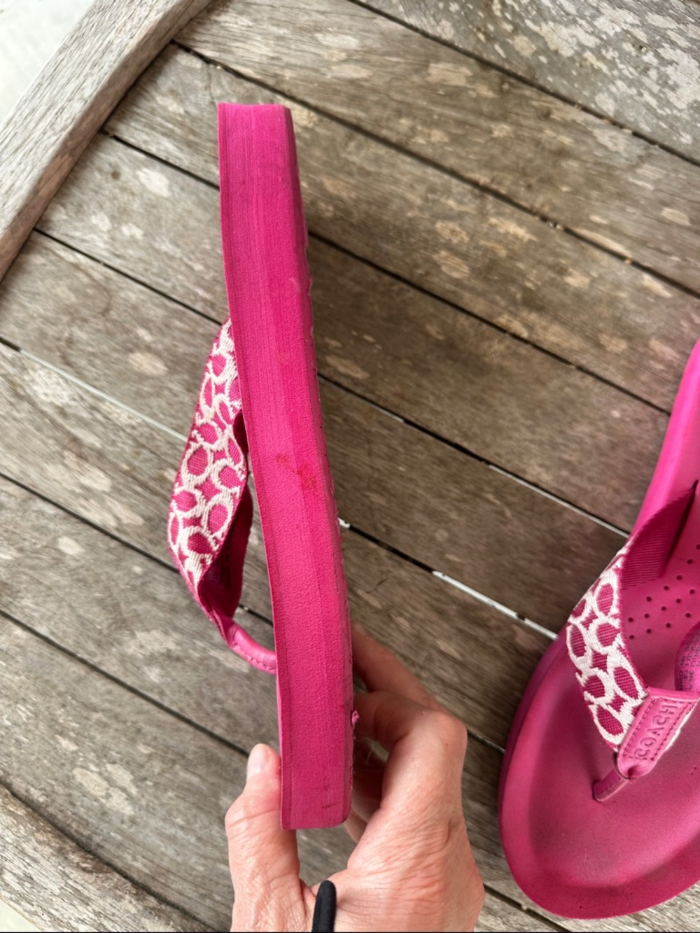 Coach Pink/White Signature Flip Flop Sandals 8 1/2 - Picture 8 of 11